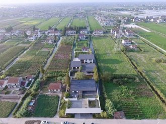 <b>回到鄉下，花費二十萬建造一棟好房子</b>